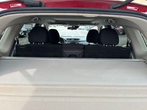 Used 2019 Nissan Rogue SV w/ Sun & Sound Touring Package AWD/4WD image 7