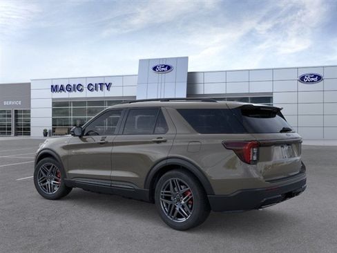 New 2026 Ford Explorer ST-Line w/ ST-Line Street Pack AWD/4WD image 4