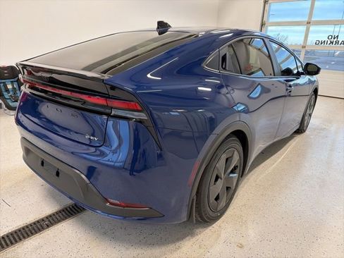 New 2026 Toyota Prius LE image 8