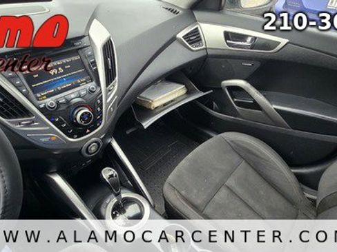 Used 2013 Hyundai Veloster RE:MIX Edition FWD image 40
