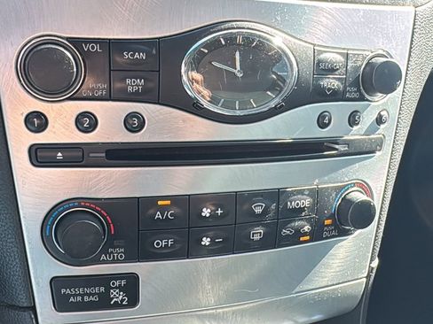 Used 2014 INFINITI Q60 AWD Coupe w/ Premium Package image 16