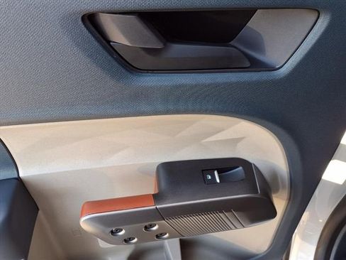 New 2026 Ford Maverick Lariat image 8