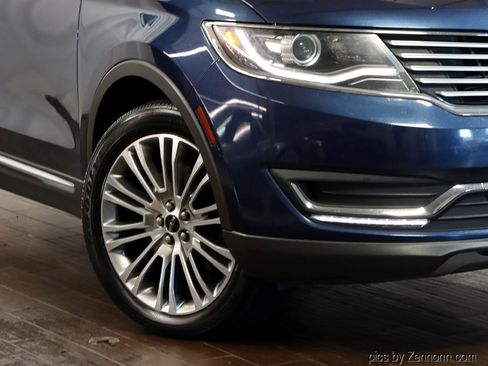 Used 2017 Lincoln MKX Reserve w/ Lincoln MKX Climate Package image 3