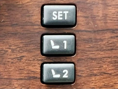 Used 2022 Subaru Ascent Touring image 28