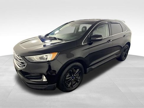 Used 2019 Ford Edge SEL w/ Equipment Group 201A AWD/4WD image 3