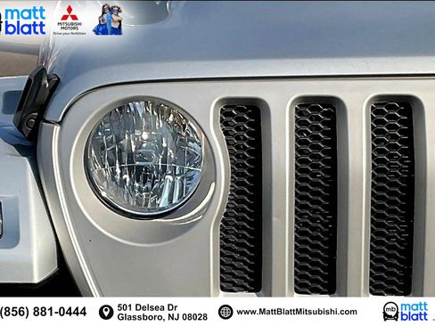 Used 2024 Jeep Wrangler Unlimited Sahara image 29