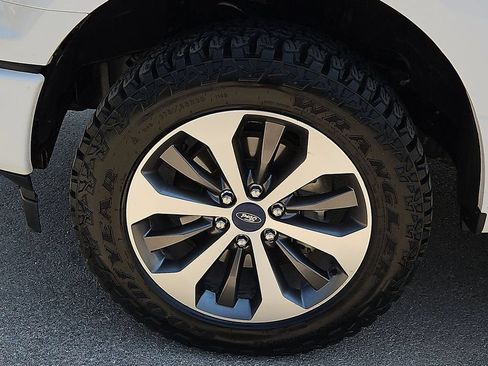 Used 2019 Ford F150 XL w/ Equipment Group 101A Mid AWD/4WD image 13