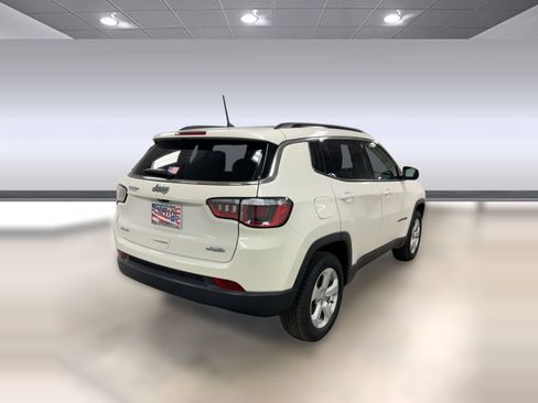 Used 2018 Jeep Compass Latitude w/ Cold Weather Group image 8