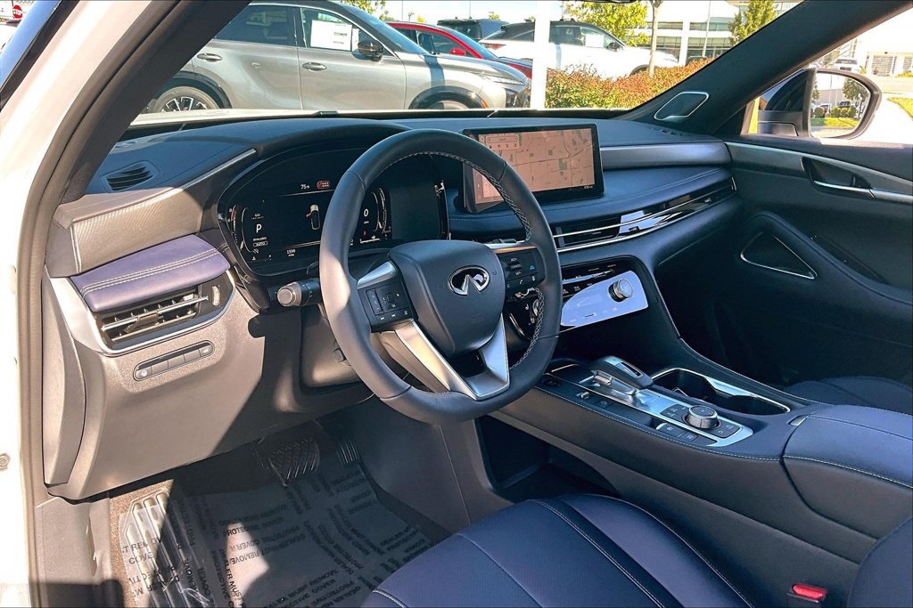 Certified 2027 INFINITI QX60 Sport w/ Dark Cargo Package AWD/4WD image 16