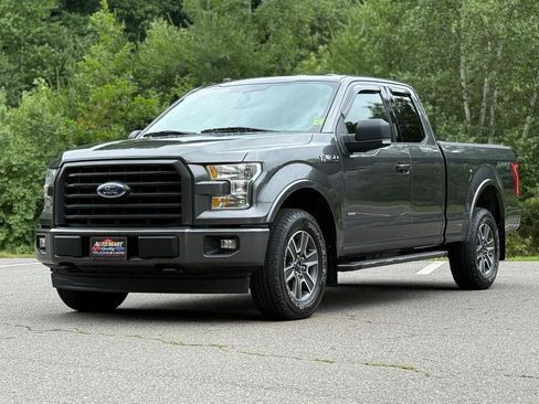 Used 2017 Ford F150 XLT w/ Equipment Group 302A Luxury AWD/4WD image 9