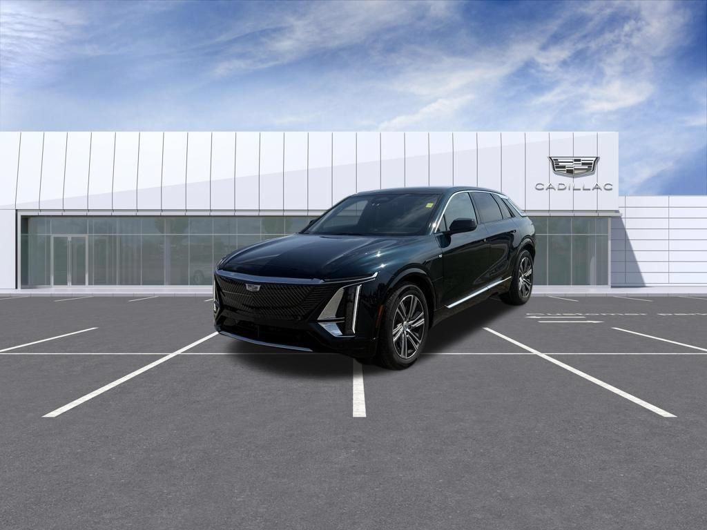 Certified 2024 Cadillac Lyriq Luxury AWD/4WD image 6