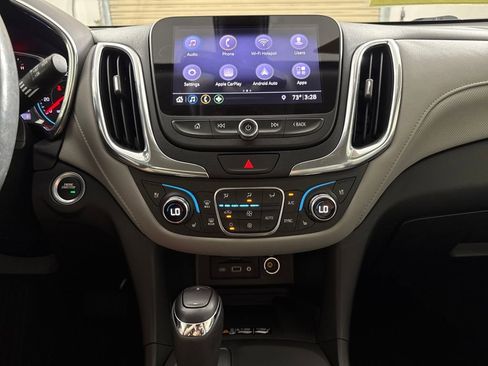 Used 2019 Chevrolet Equinox Premier image 17