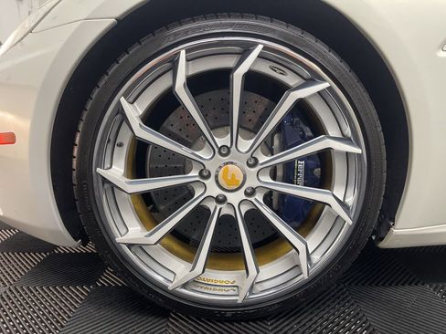 Used 2012 Ferrari California RWD image 38