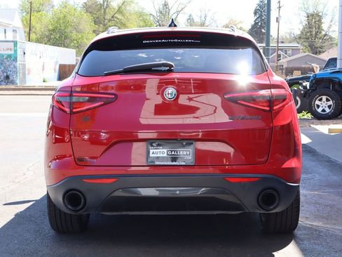 Used 2019 Alfa Romeo Stelvio Ti Sport w/ Quick Order Package 22S Sport AWD/4WD image 4