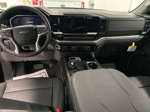 New 2026 Chevrolet Silverado 1500 RST AWD/4WD image 14