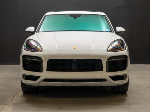 Used 2021 Porsche Cayenne GTS AWD/4WD image 10