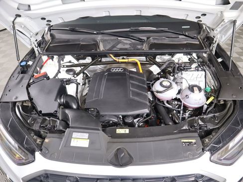 Used 2021 Audi Q5 e Premium image 29