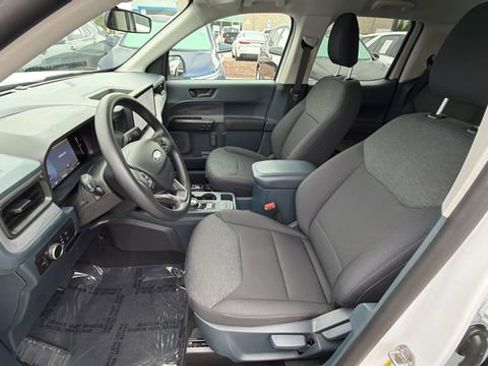Used 2025 Ford Maverick XL w/ Equipment Group 102A AWD/4WD image 18