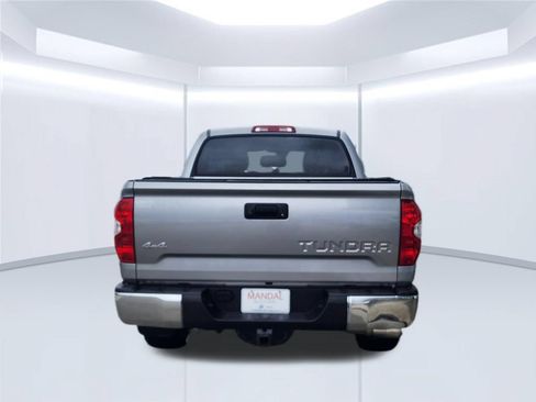 Used 2018 Toyota Tundra SR5 w/ SR5 Upgrade Package AWD/4WD image 5