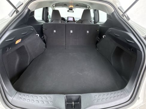 Used 2021 Toyota C-HR LE image 34