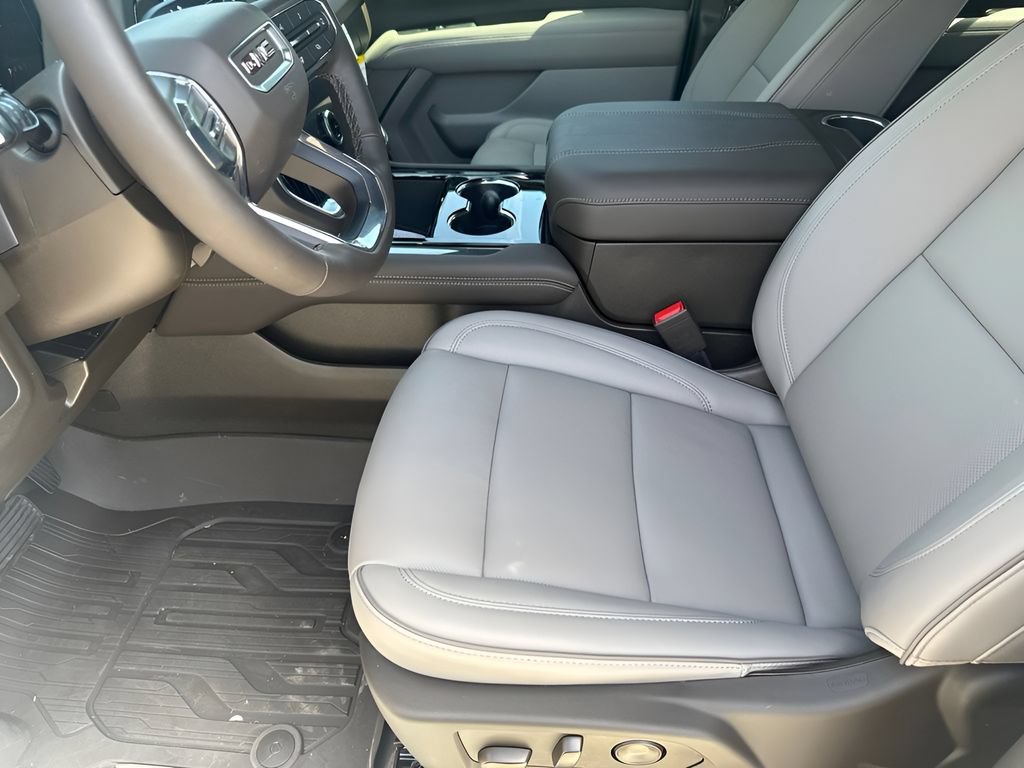 New 2026 GMC Yukon XL Elevation w/ LPO, Floor Liner Package RWD image 9