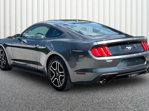 Used 2018 Ford Mustang Premium RWD image 10