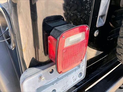 Used 2003 Jeep Wrangler X AWD/4WD image 28