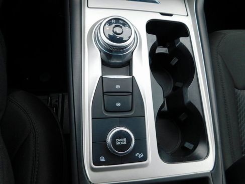 Used 2023 Ford Explorer XLT image 42