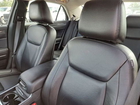 Used 2022 Chrysler 300 Touring L w/ Popular Equipment Group image 19