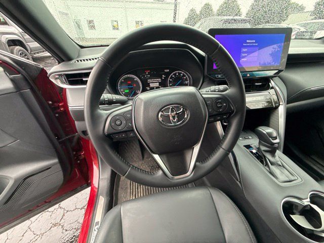 Used 2024 Toyota Venza Nightshade AWD/4WD image 16