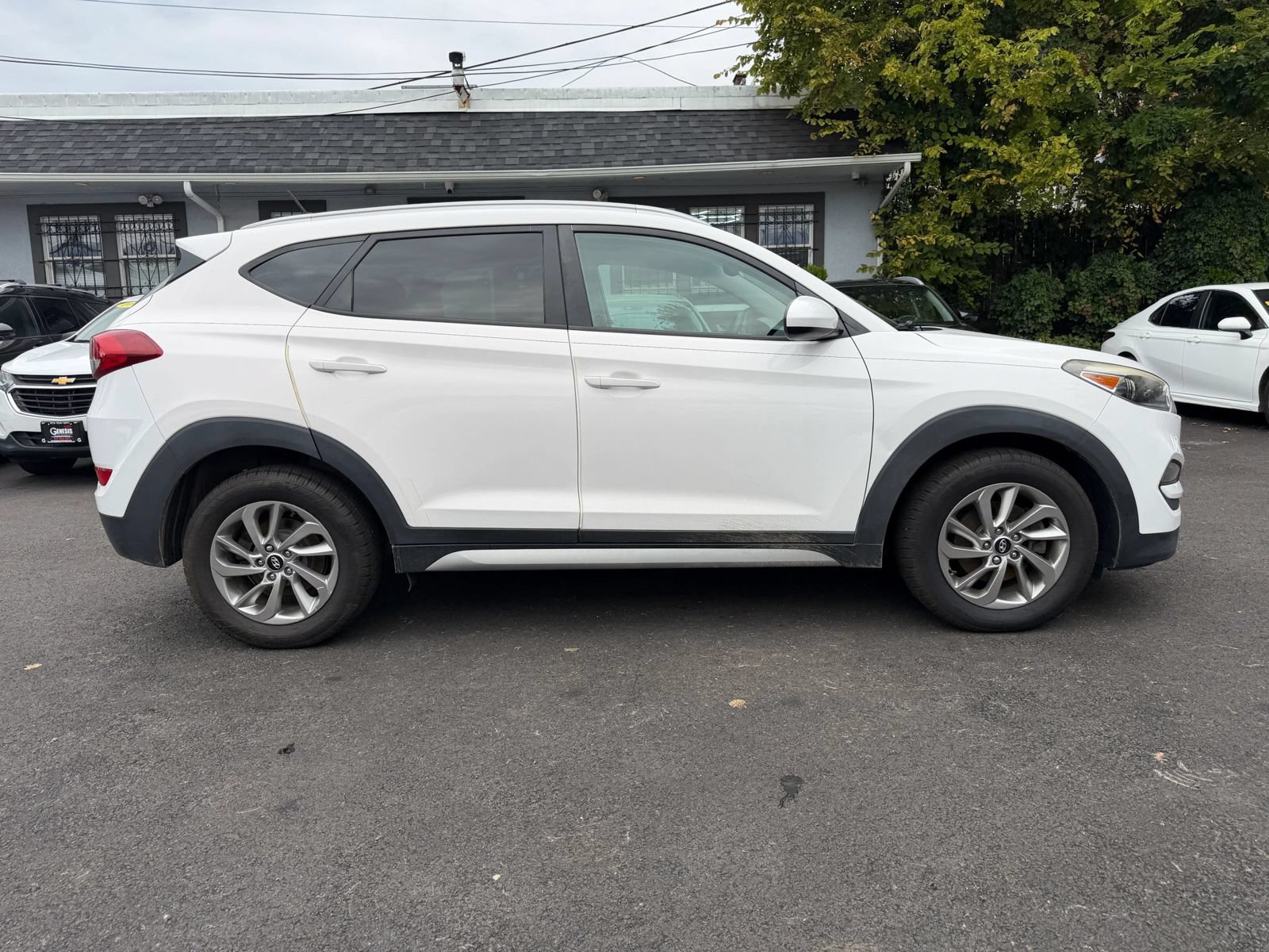 Used 2017 Hyundai Tucson SE w/ SE Popular Package 02 AWD/4WD image 4