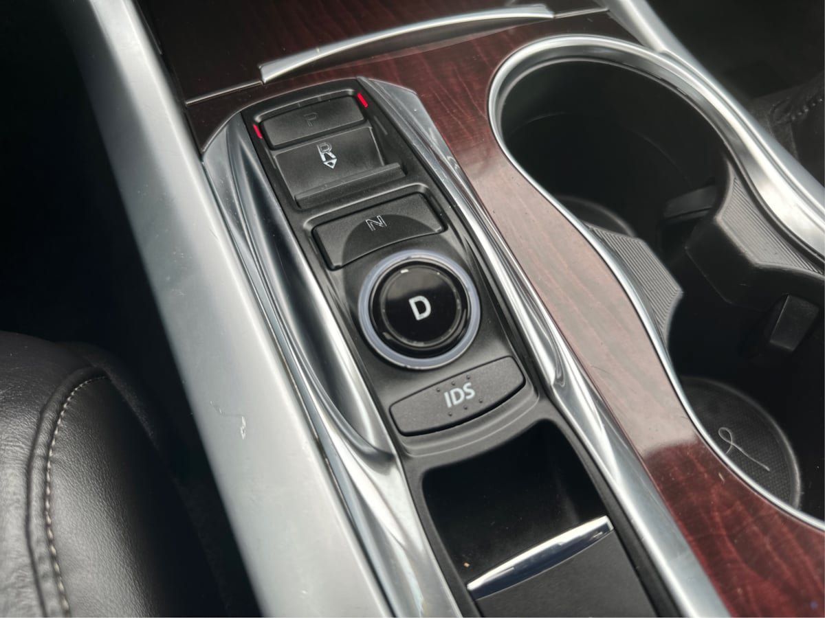Used 2015 Acura TLX w/ Technology Package FWD image 28