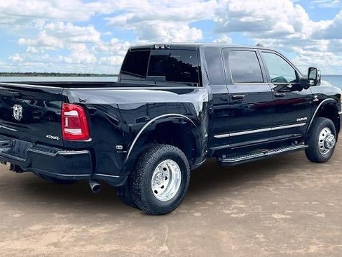 Used 2024 RAM 3500 Limited AWD/4WD image 6