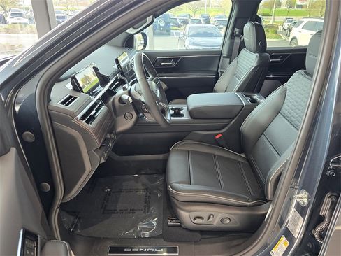 New 2025 GMC Sierra EV Denali image 12