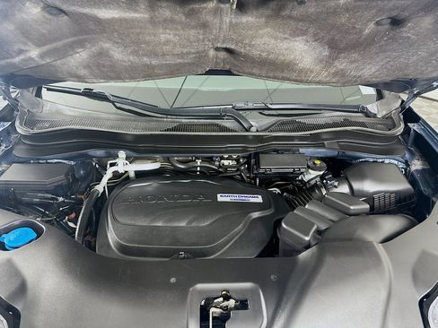 Used 2018 Honda Pilot Touring image 35