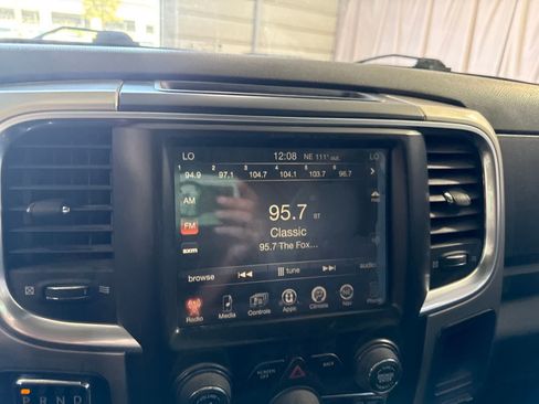 Used 2017 RAM 1500 Big Horn RWD image 28