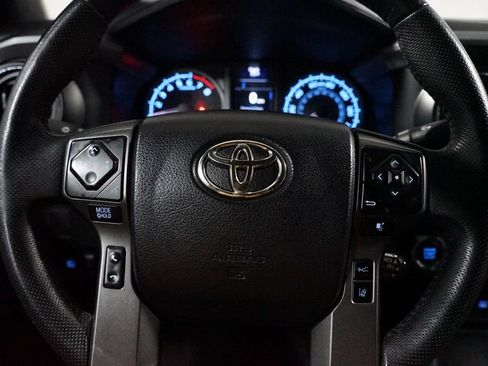 Used 2021 Toyota Tacoma TRD Sport w/ Technology Package RWD image 13