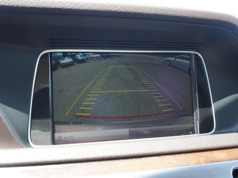 Used 2014 Mercedes-Benz E 350 4MATIC Sedan image 47