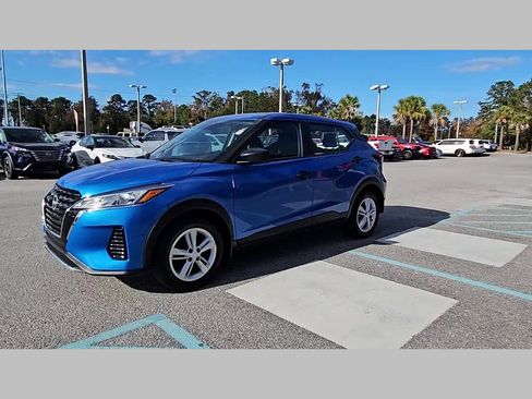 Used 2024 Nissan Kicks S image 24