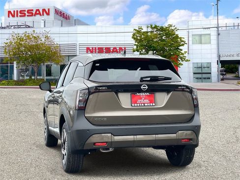 New 2026 Nissan Kicks SV image 3