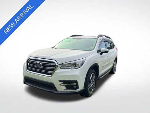 Used 2022 Subaru Ascent Limited w/ Technology Package AWD/4WD image 5