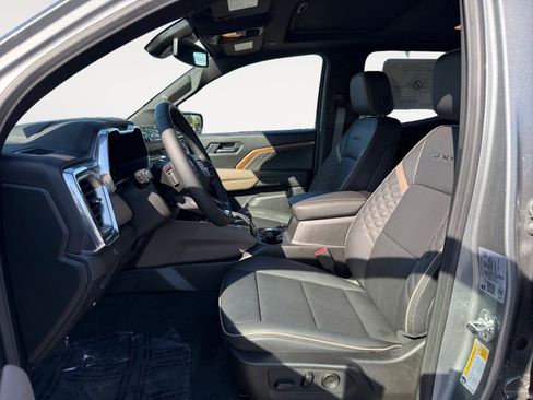 New 2026 GMC Canyon Denali AWD/4WD image 10