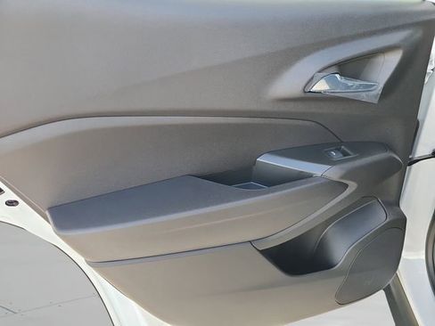 New 2026 Chevrolet Trax RS FWD image 28