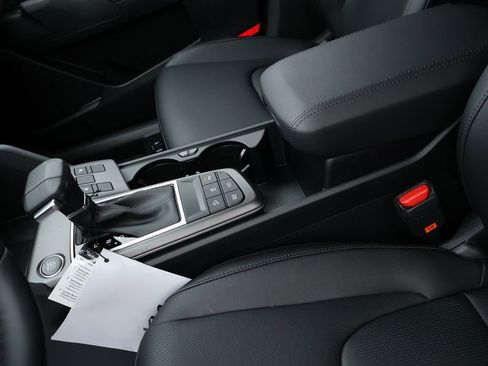 New 2026 Kia Sportage EX image 21