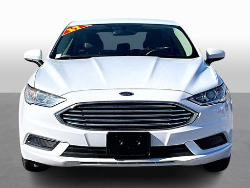Used 2017 Ford Fusion S image 3