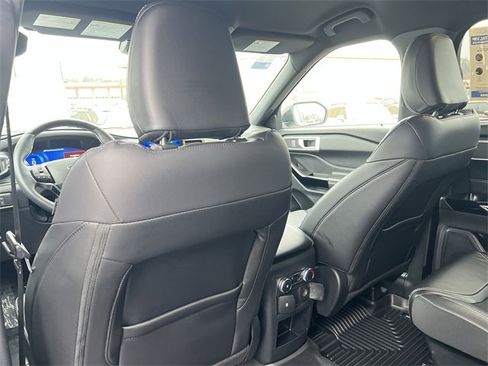 Used 2021 Ford Explorer ST image 19