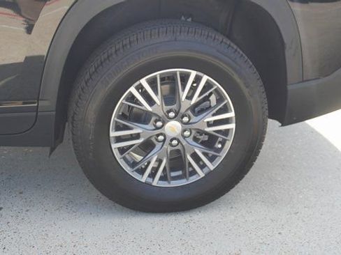 New 2026 Chevrolet Traverse LT image 17