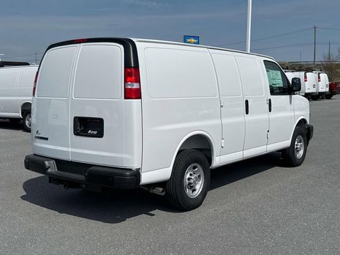 New 2026 Chevrolet Express 2500 w/ Driver Convenience Package RWD image 12