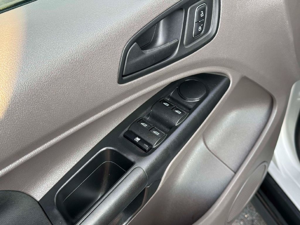 Used 2022 Ford Transit Connect XL FWD image 19