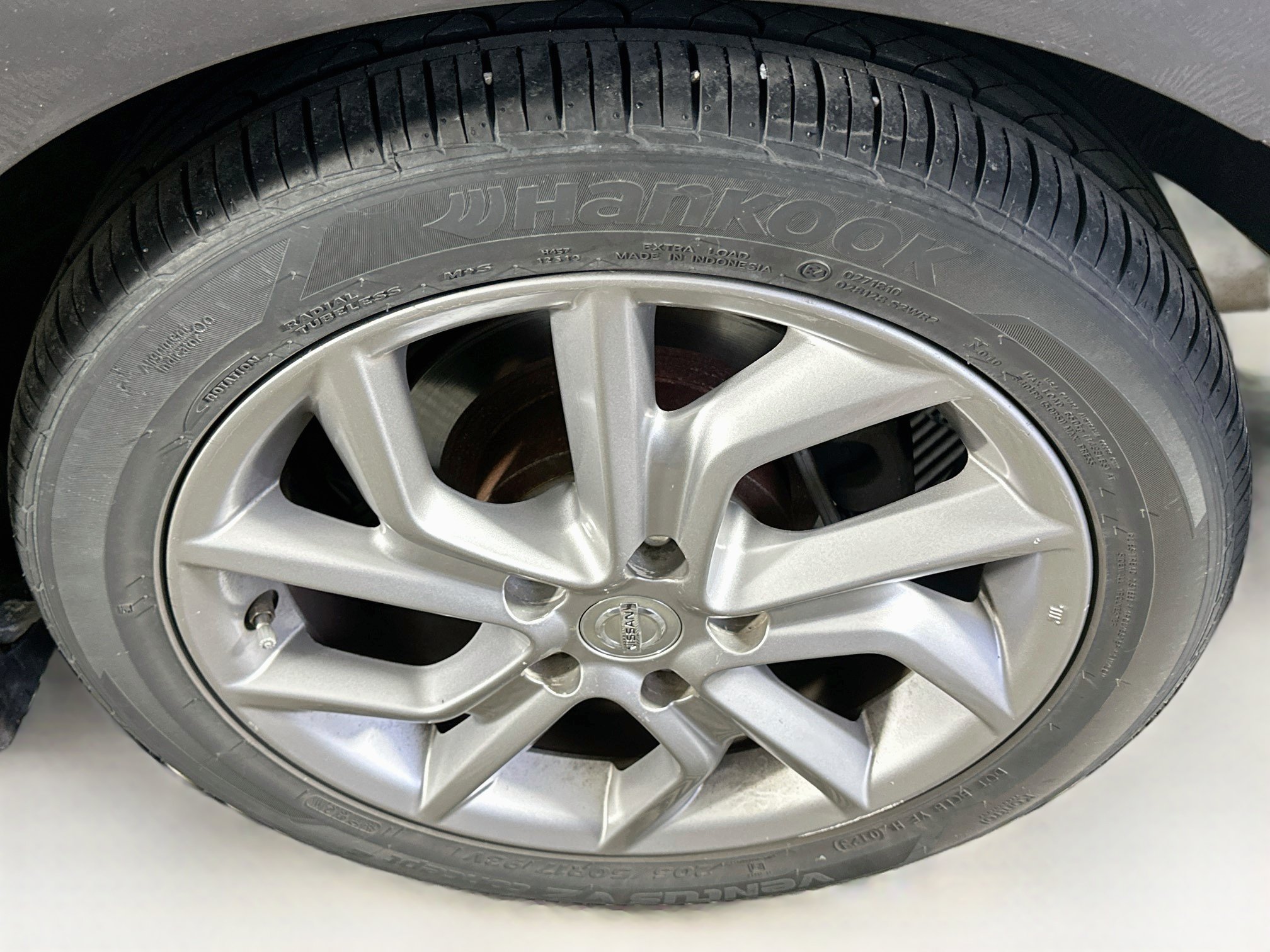 Used 2015 Nissan Sentra SR w/ Protection Package FWD image 11